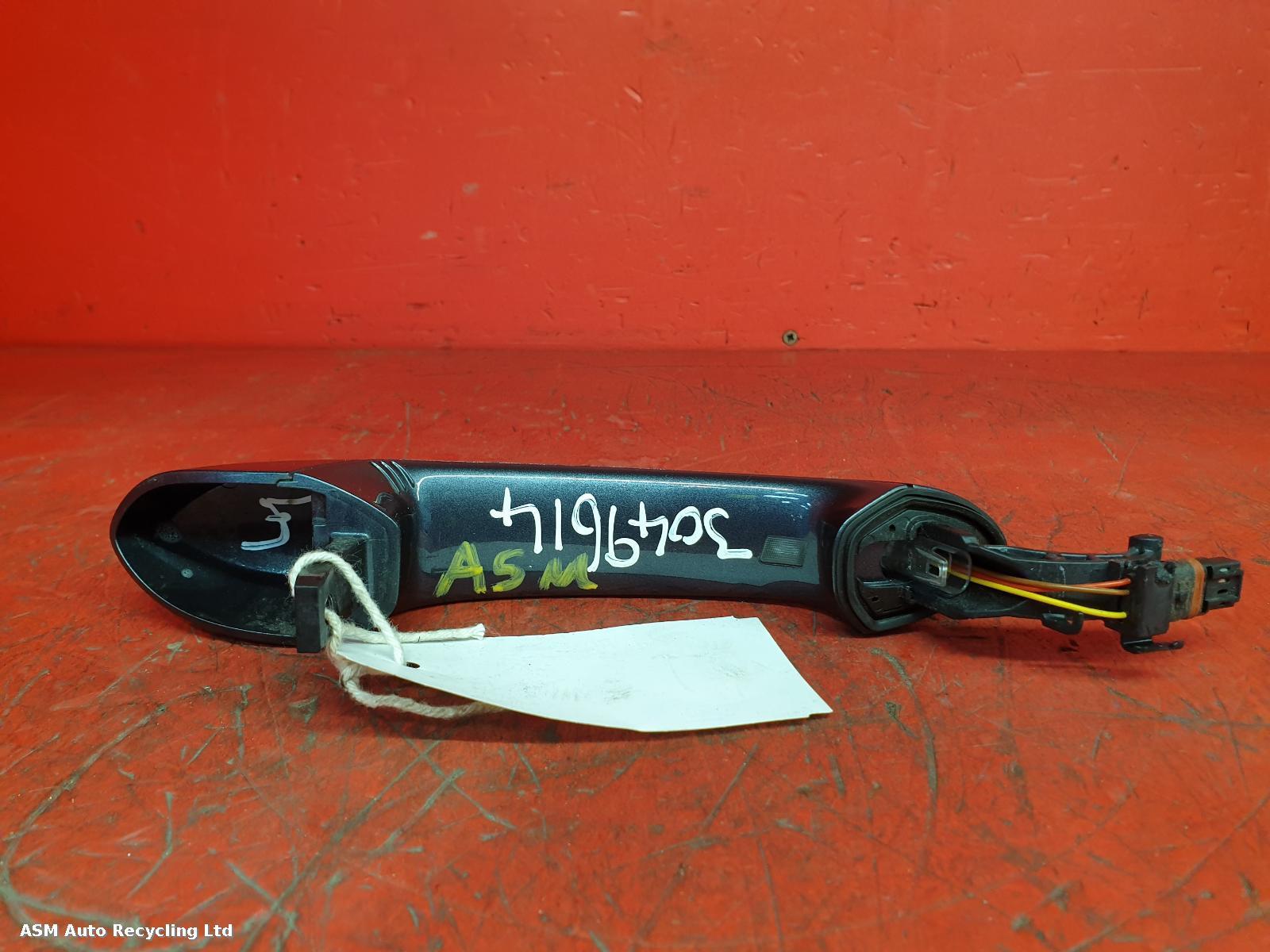 View Auto part Door Handle Bmw X5 2019