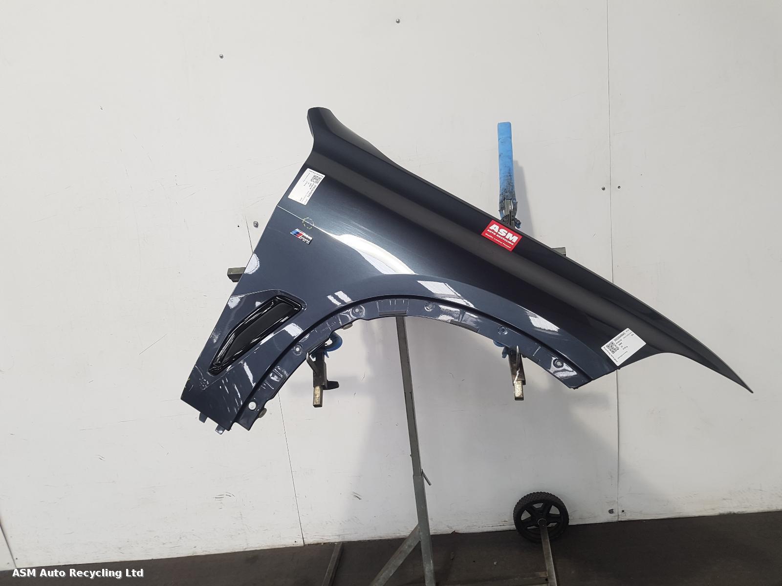 View Auto part R Wing Bmw X5 2019