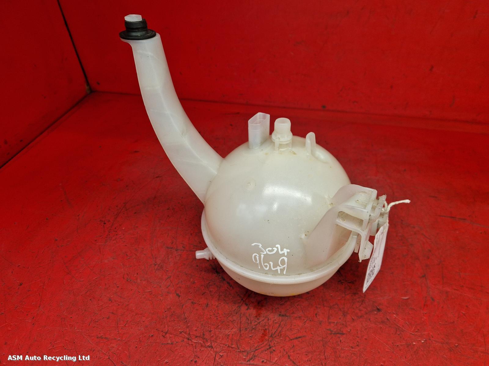 View Auto part Overflow Bottle Bmw X5 2019