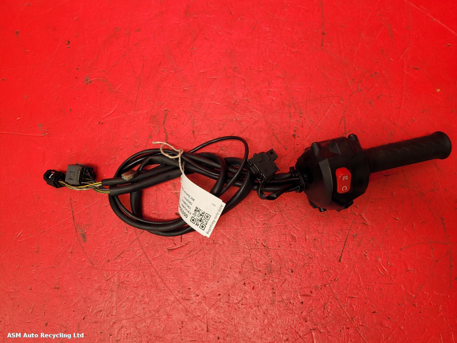 View Auto part RH Switch Gear Triumph Trophy Se 2014