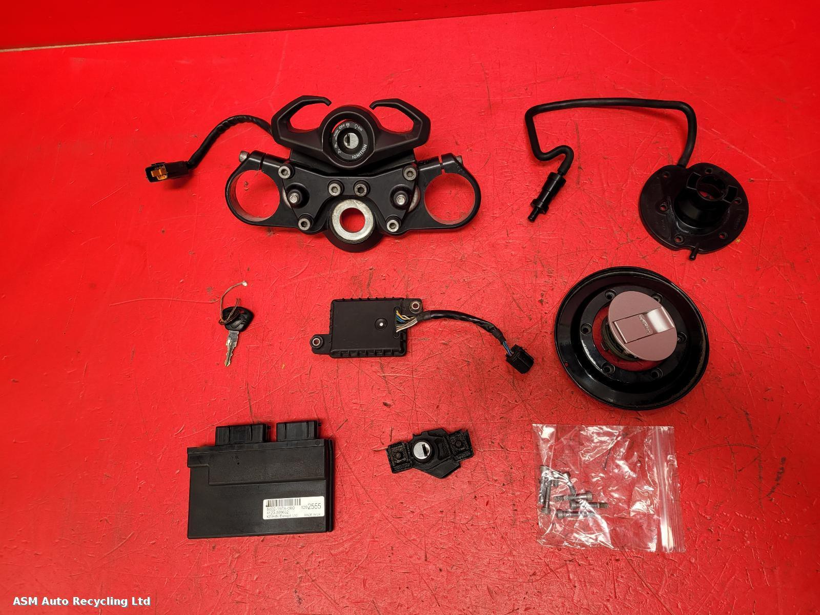 View Auto part Comp.Lock Set + Keys Triumph Trophy Se 2014