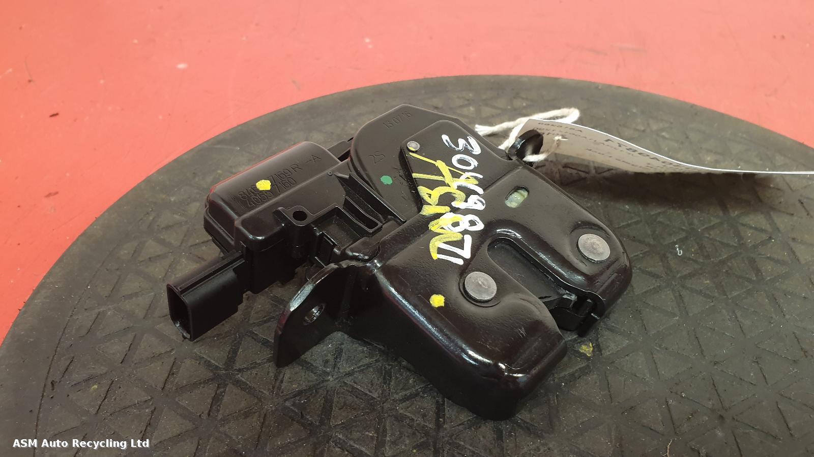 View Auto part Bootlid/Tailgate Lock Renault Captur 2016