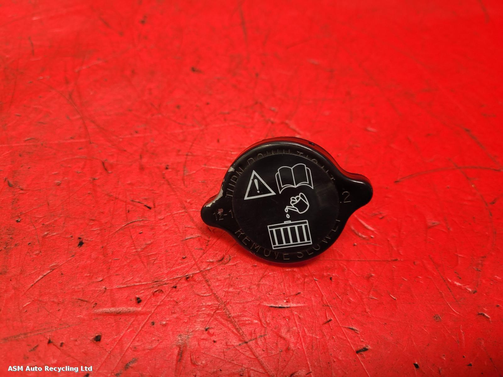 View Auto part Radiator Cap Triumph Trophy Se 2014