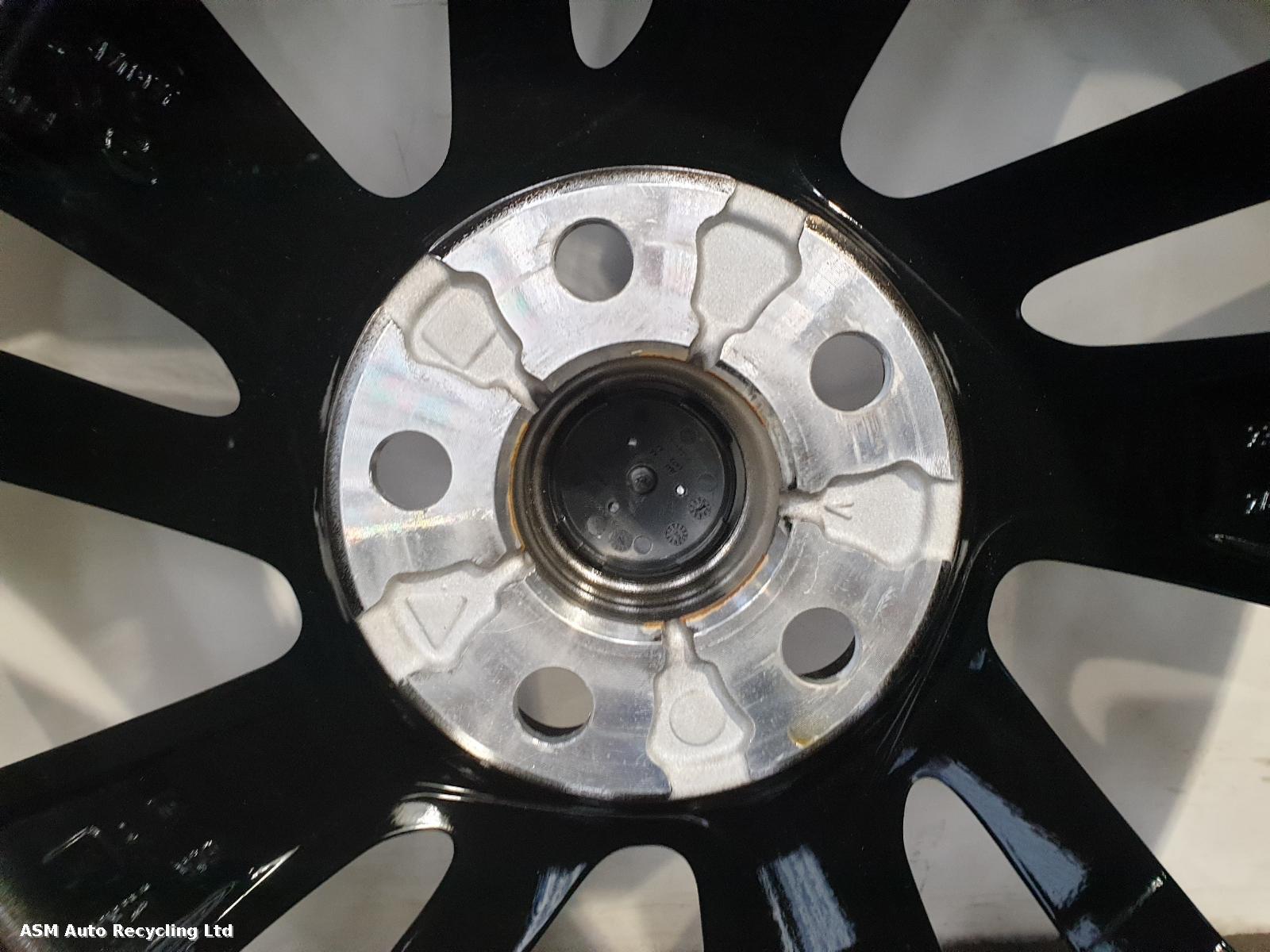 View Auto part Wheel Set Jaguar F-pace 2024
