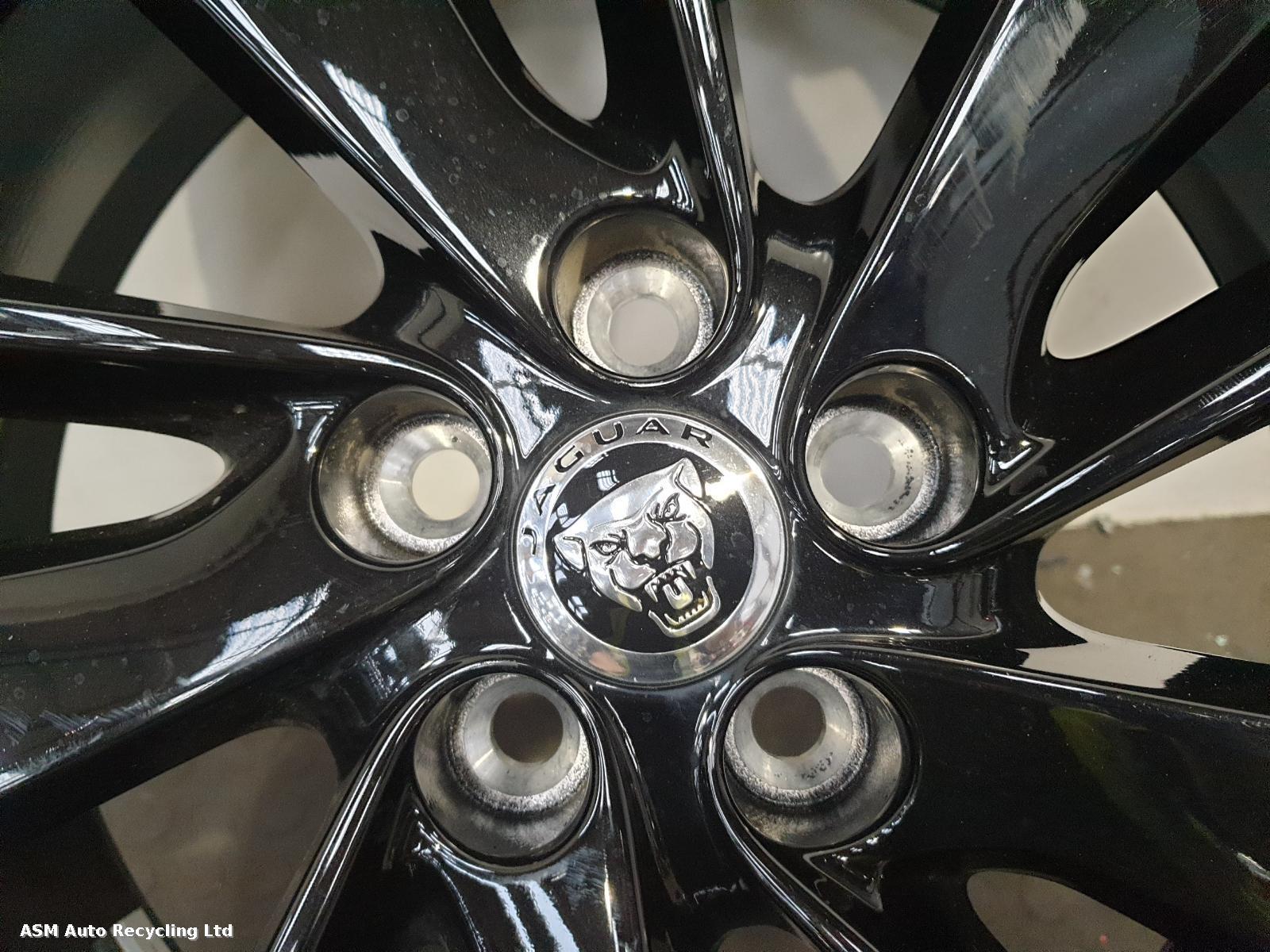 View Auto part Wheel Set Jaguar F-pace 2024