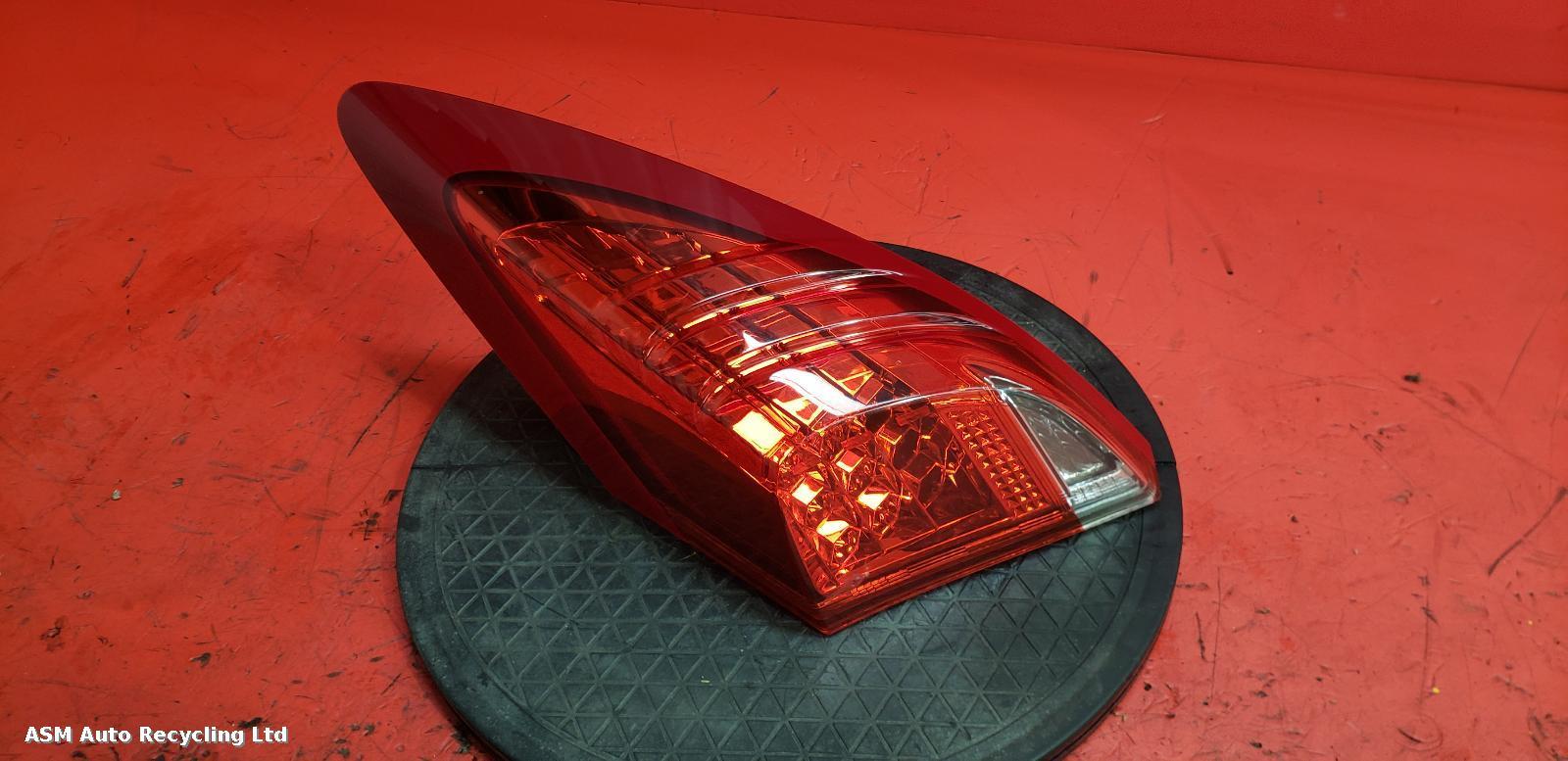 View Auto part R Taillight Honda Civic 2013