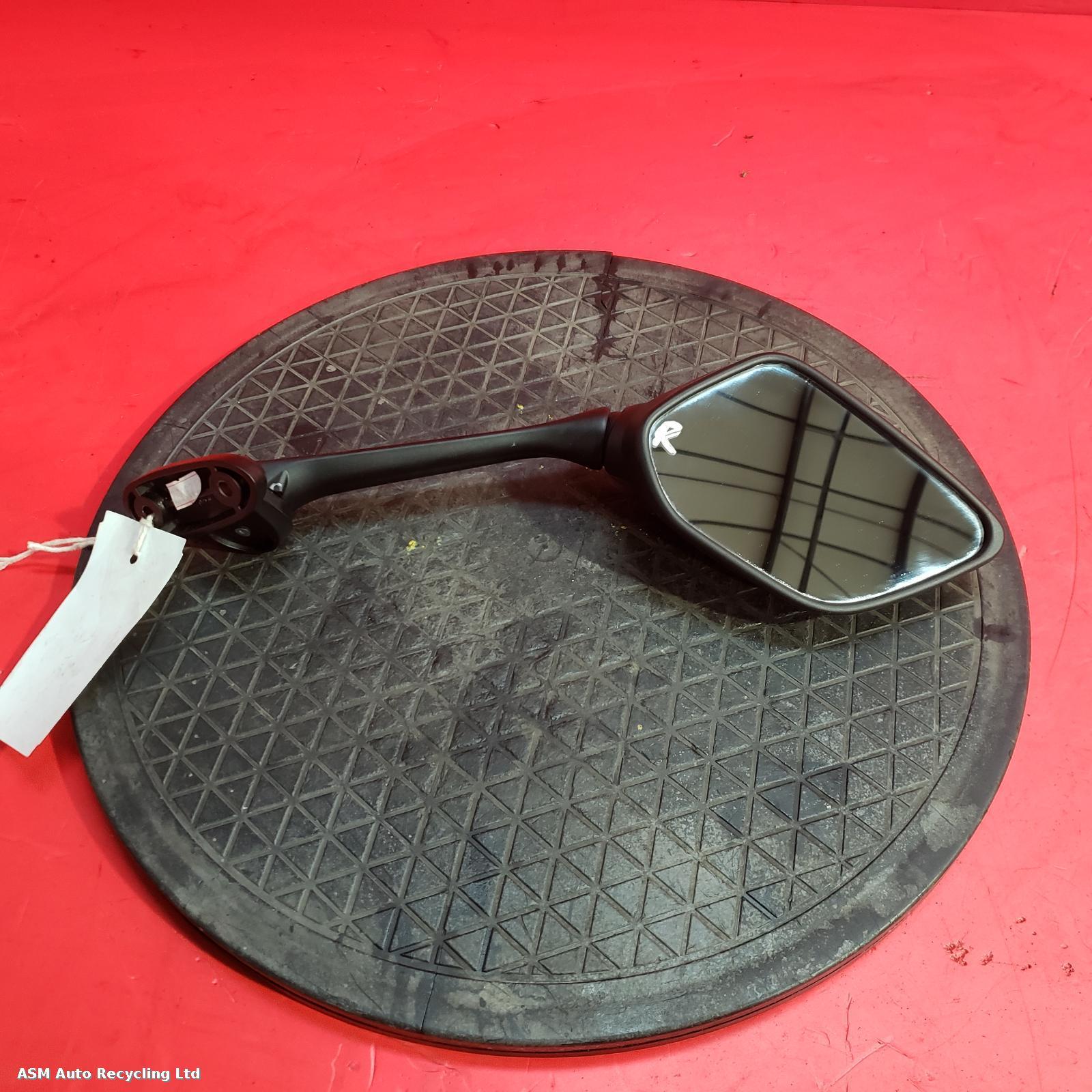 View Auto part Right Mirror Yamaha Yzf R125 2023