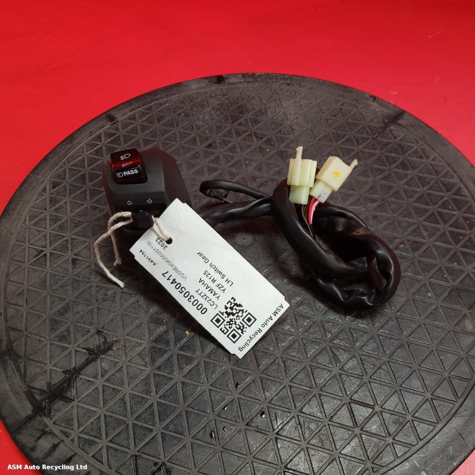 View Auto part LH Switch Gear Yamaha Yzf R125 2023