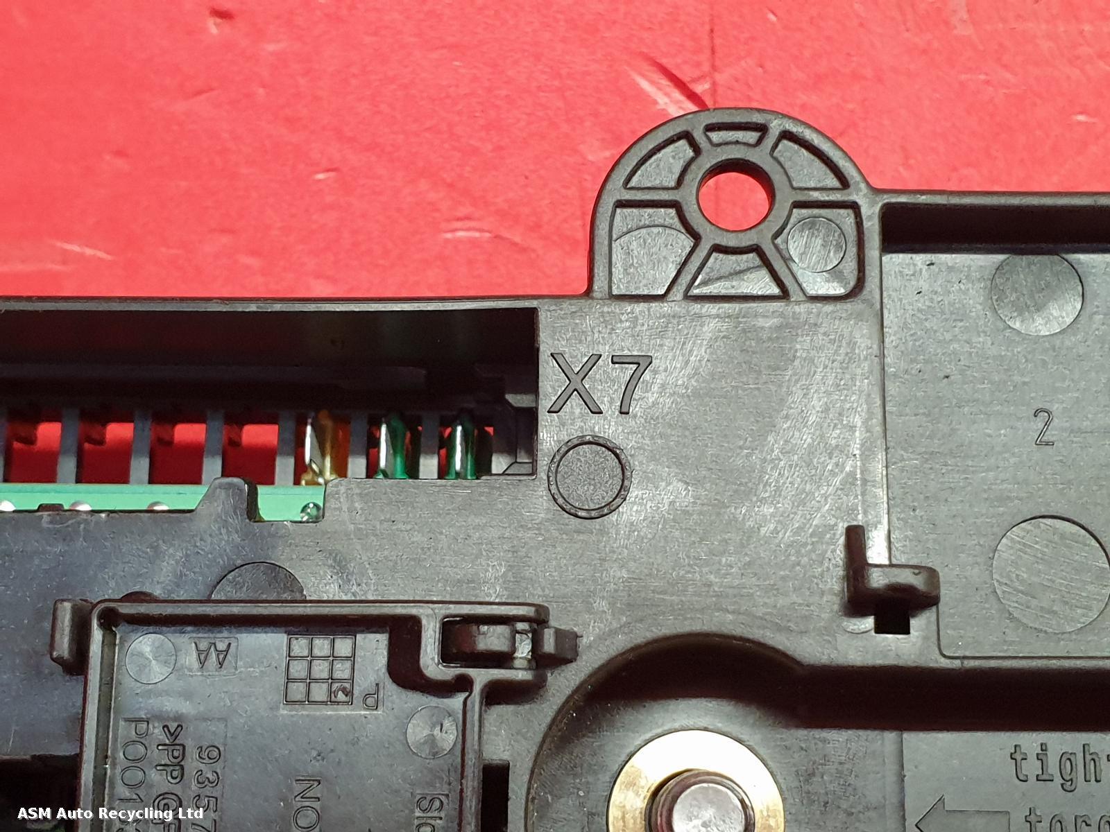 View Auto part Convenience Module Bmw X5 2019