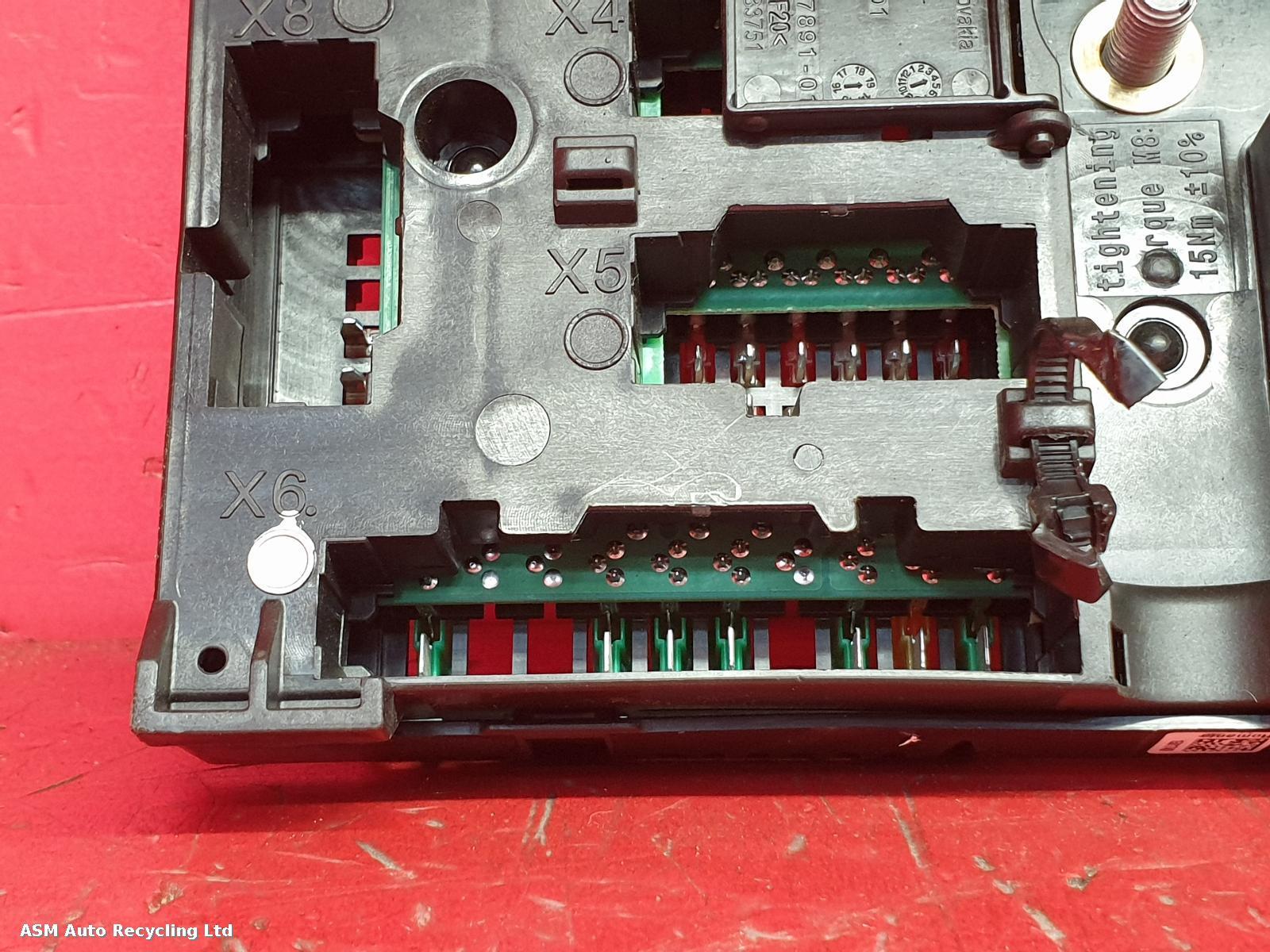 View Auto part Convenience Module Bmw X5 2019