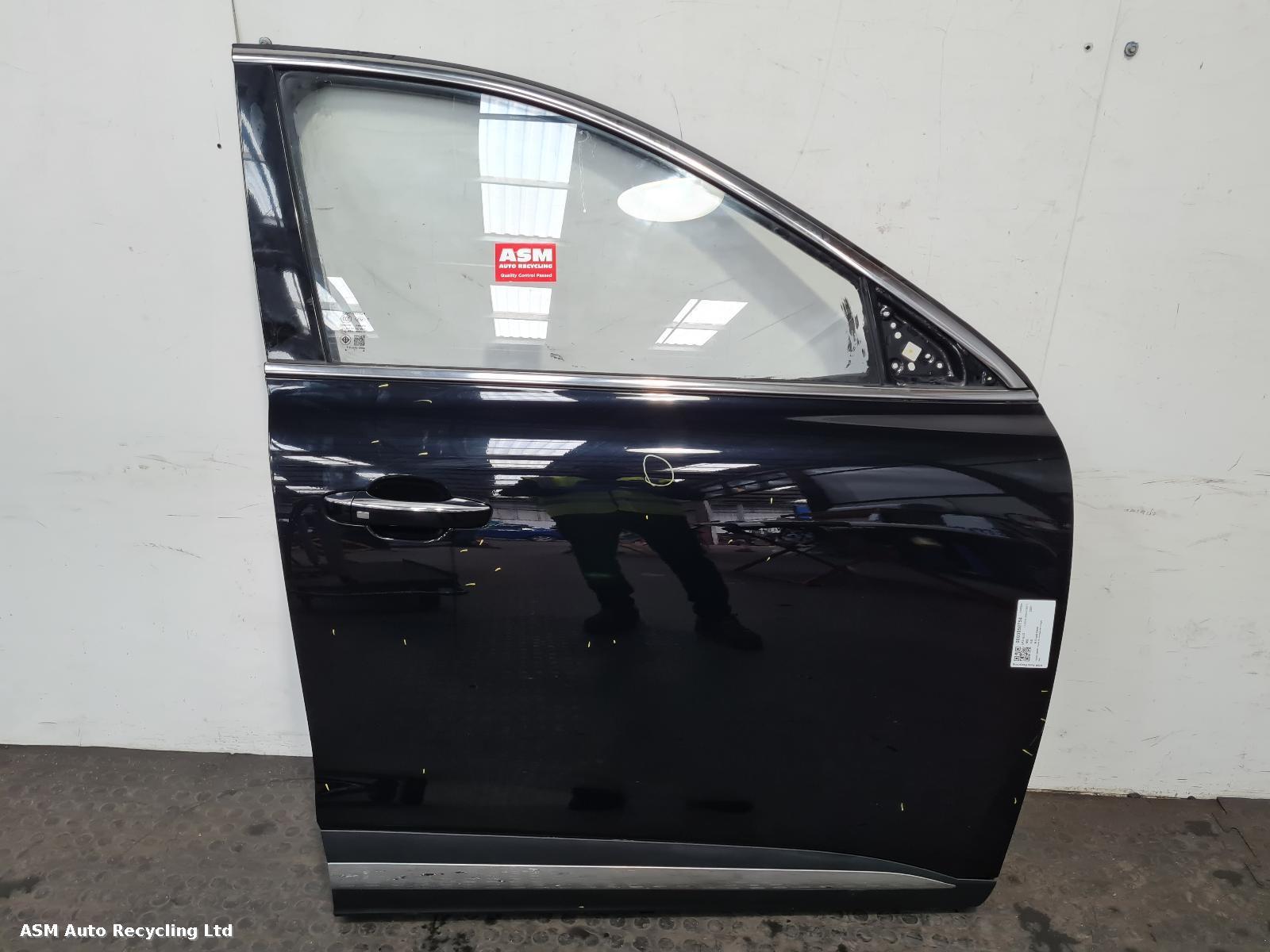 View Auto part R Front Door Mg Hs 2021