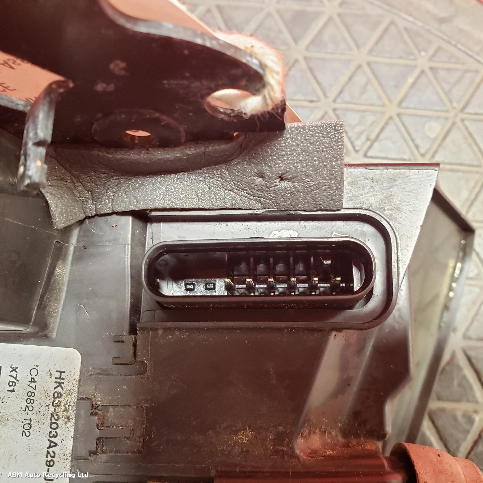 View Auto part Door Lock Assembly Jaguar F-pace 2017