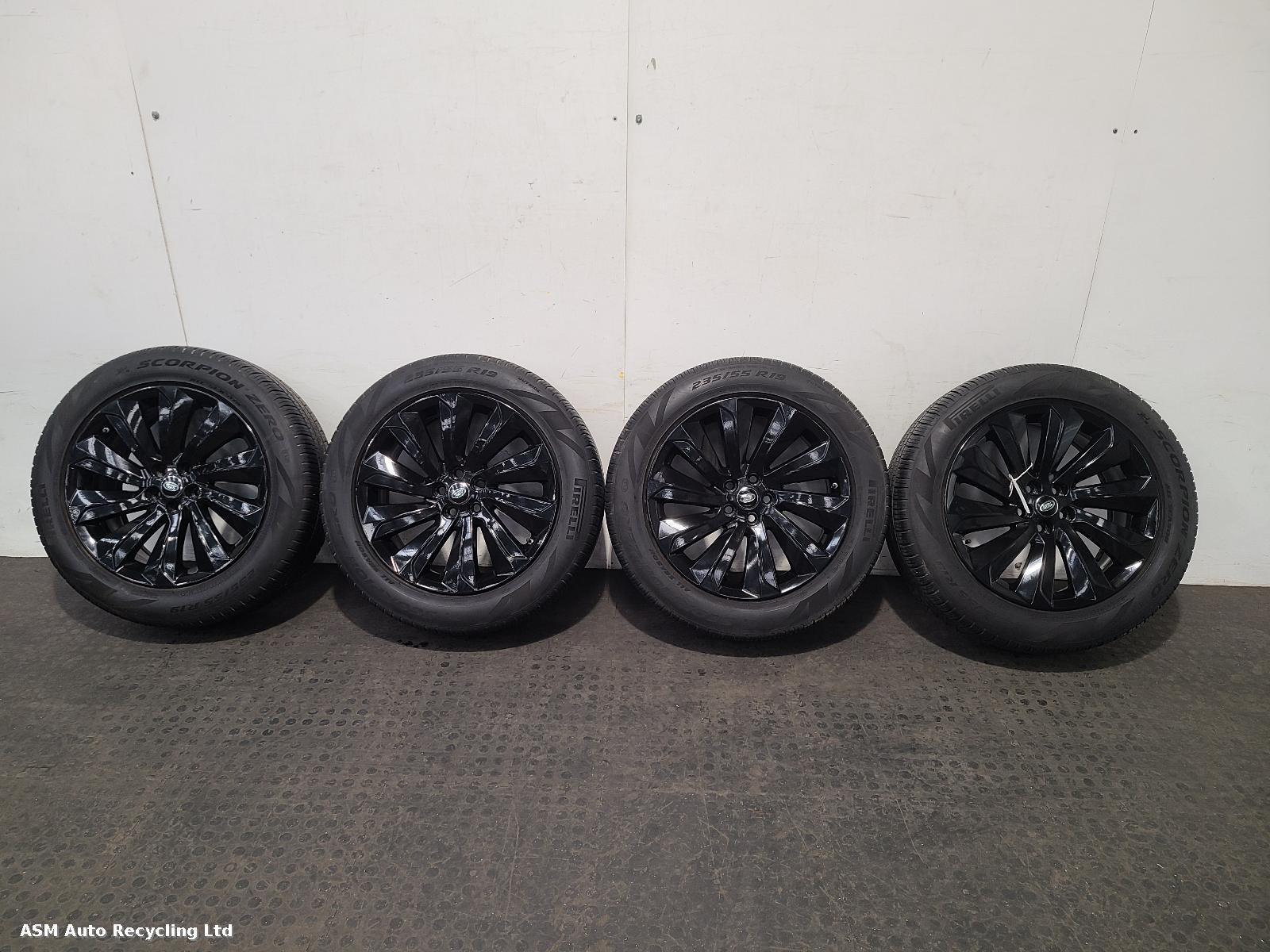 View Auto part Wheel Set Land Rover Discovery Sport 2019