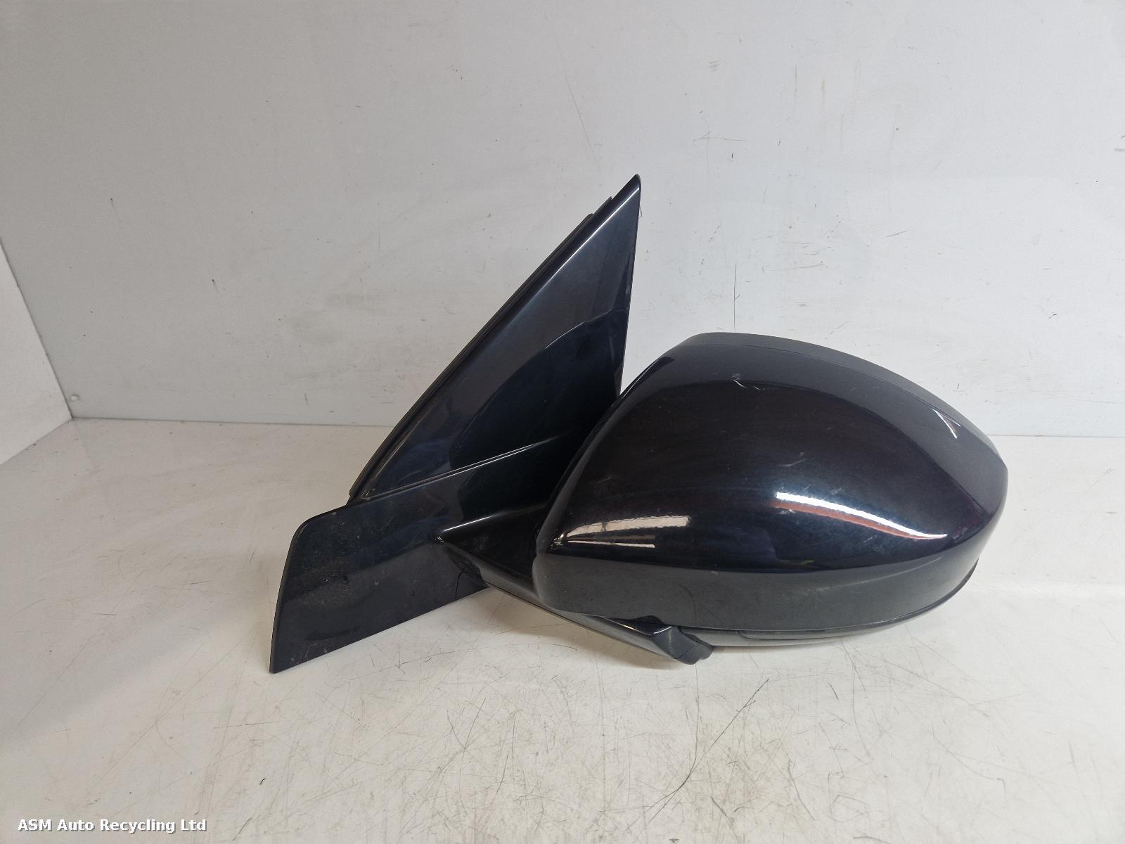 View Auto part L Door Mirror Land Rover Discovery Sport 2022