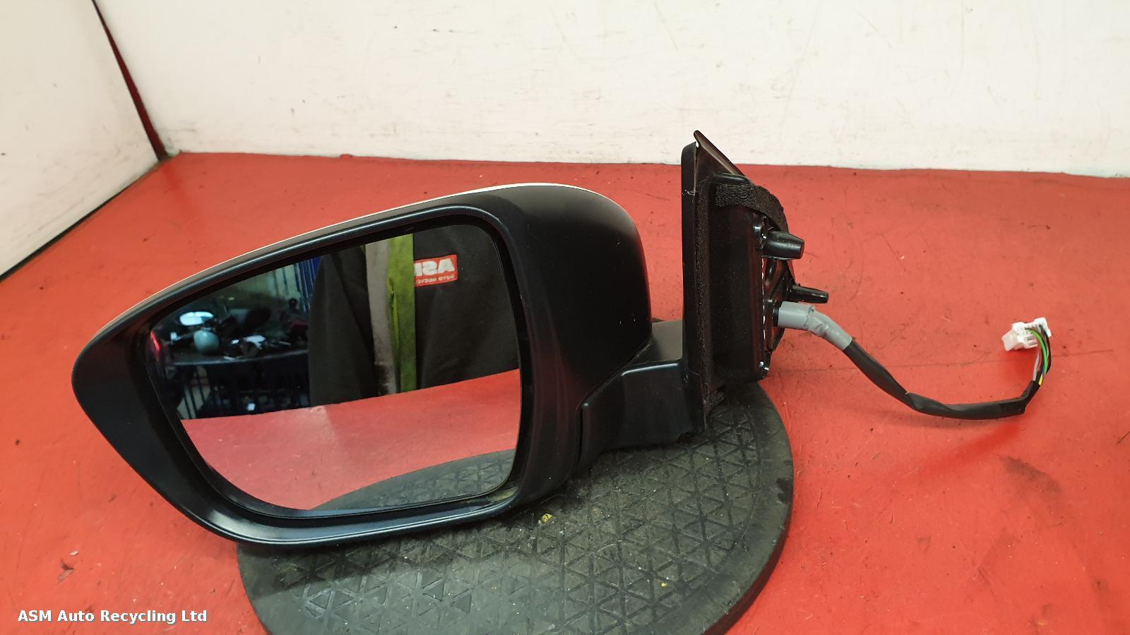 View Auto part L Door Mirror Nissan Qashqai 2017