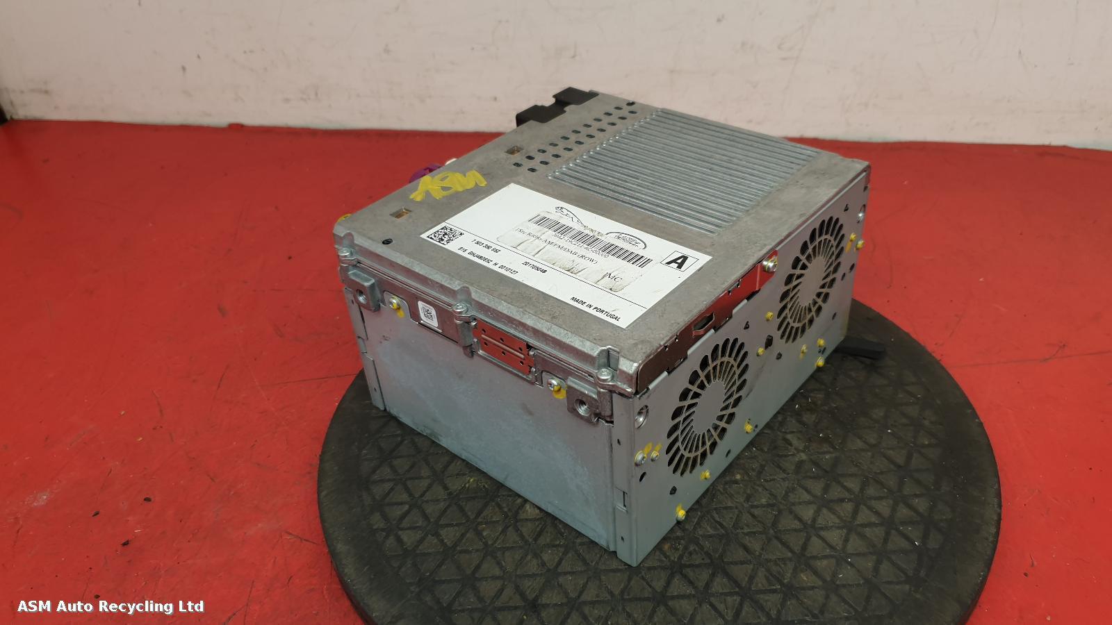 View Auto part A/V Equipment Land Rover Range Rover Velar 2017