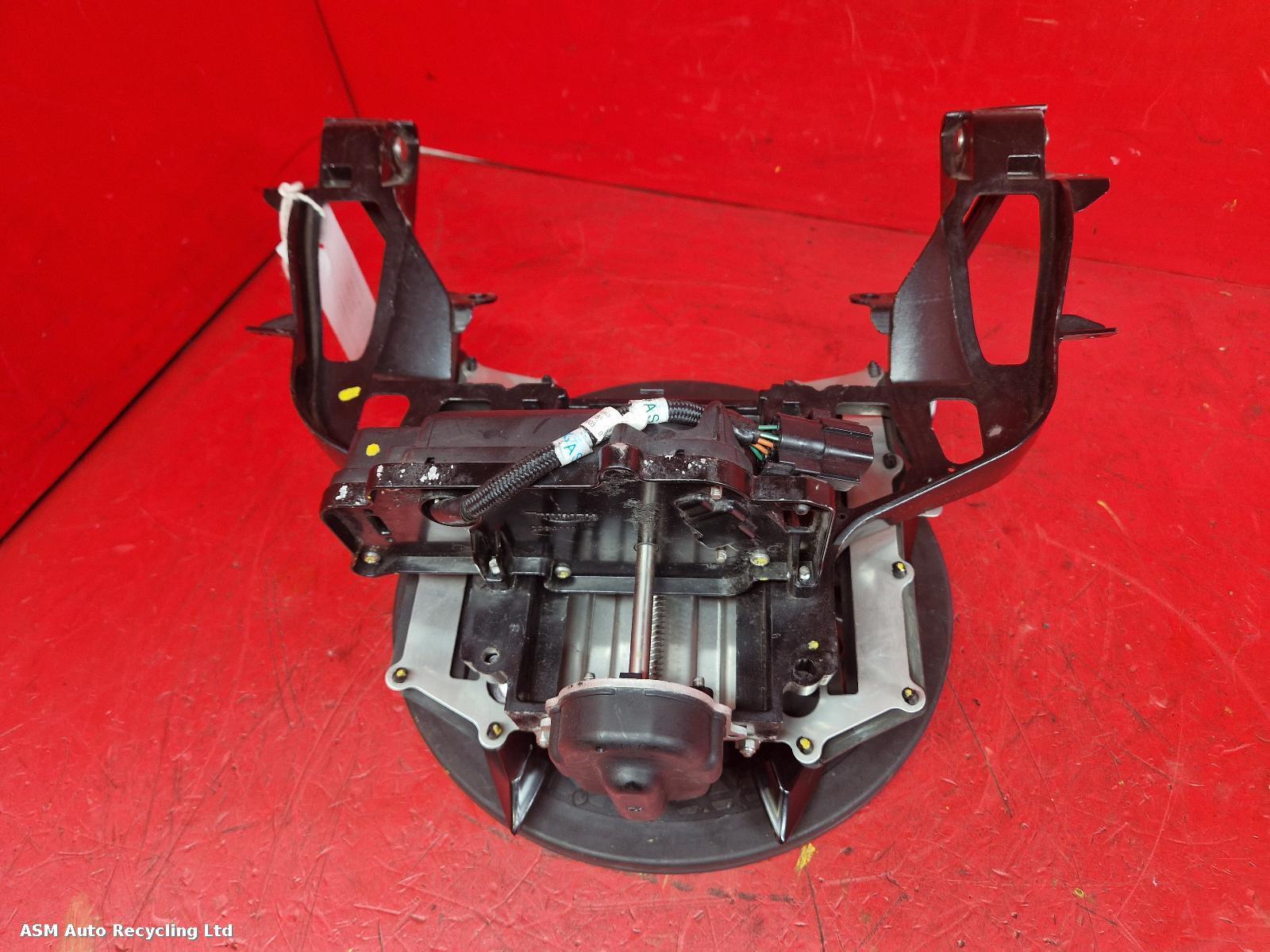 View Auto part Screen Motor Triumph Trophy Se 2014