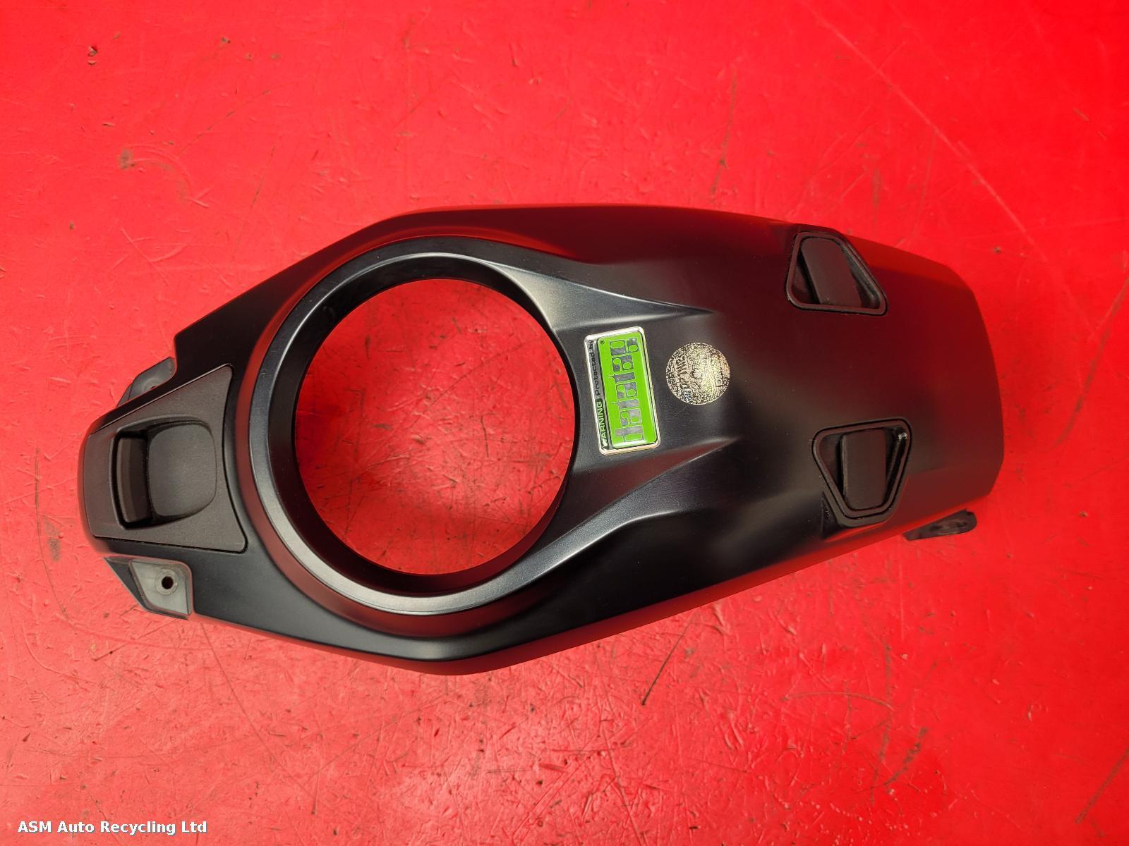 View Auto part Tank Trim Triumph Trophy Se 2014