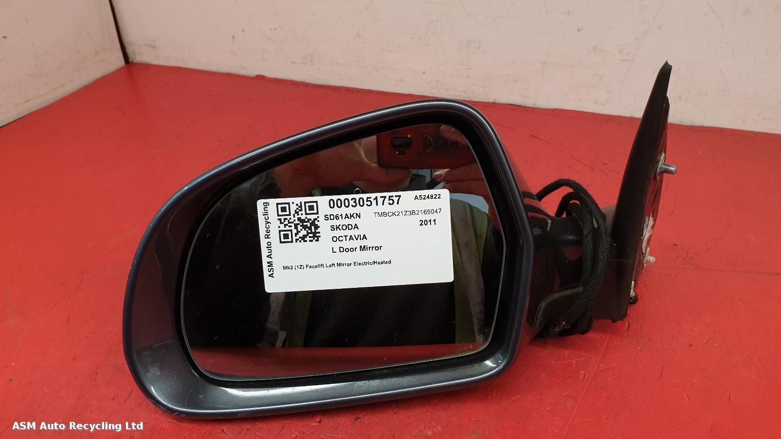 View Auto part L Door Mirror Skoda Octavia 2011