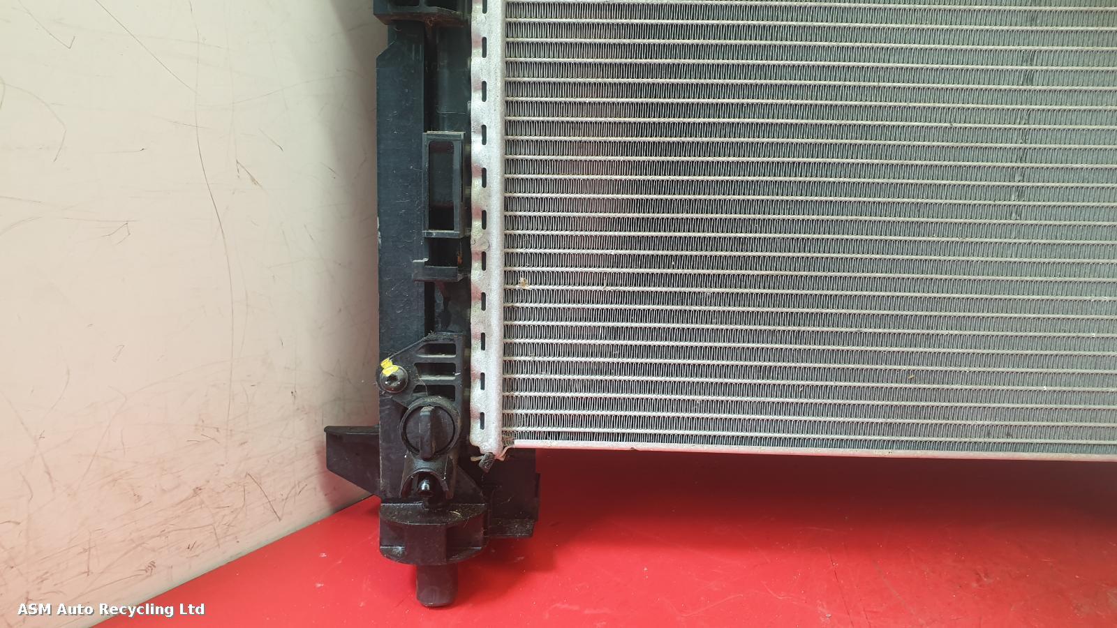 View Auto part Radiator Mercedes C Class 2017