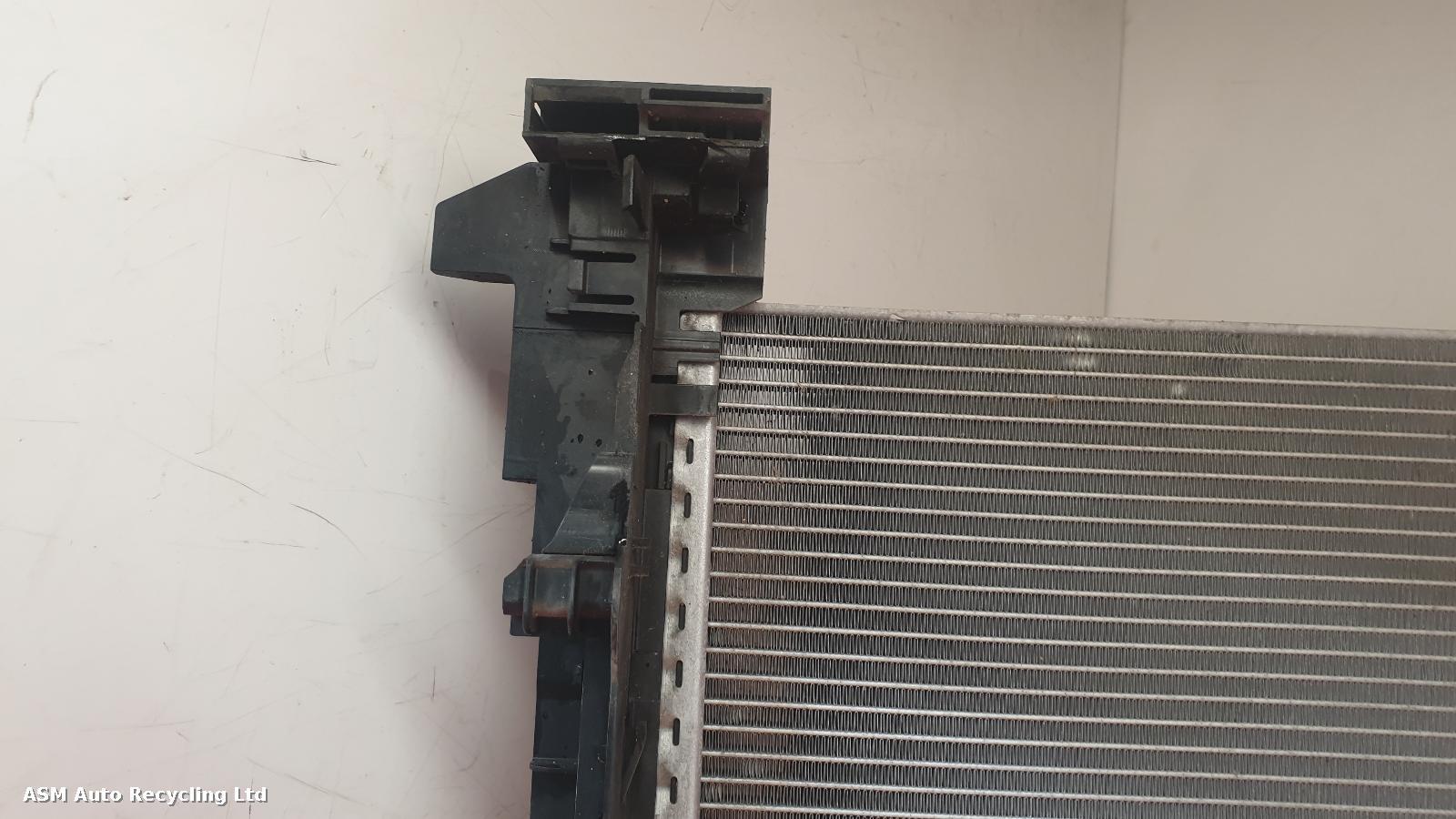 View Auto part Radiator Mercedes C Class 2017