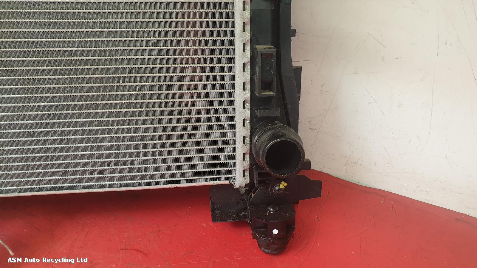 View Auto part Radiator Mercedes C Class 2017