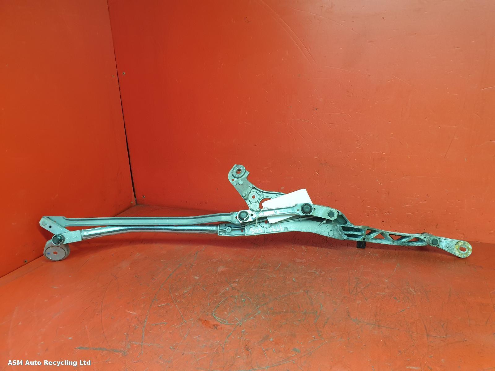 View Auto part Wiper Linkage Mercedes E Class 2015