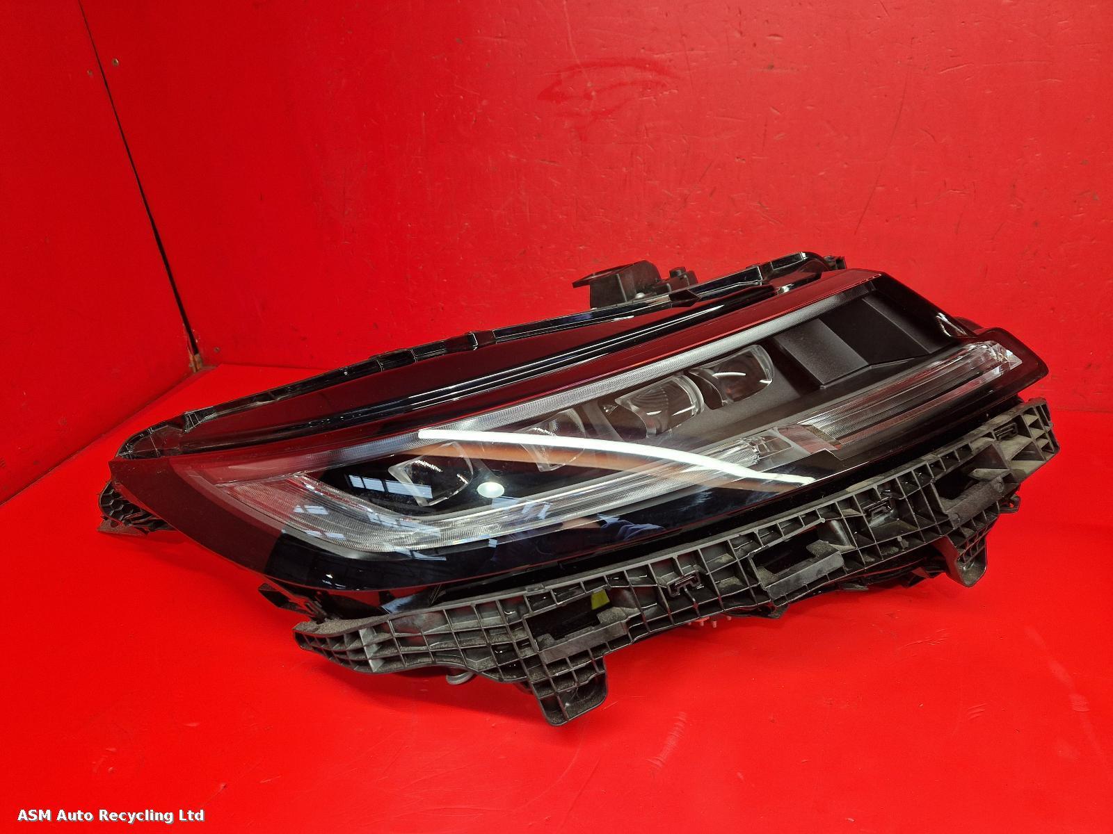 View Auto part R Headlamp Land Rover Range Rover Sport 2024