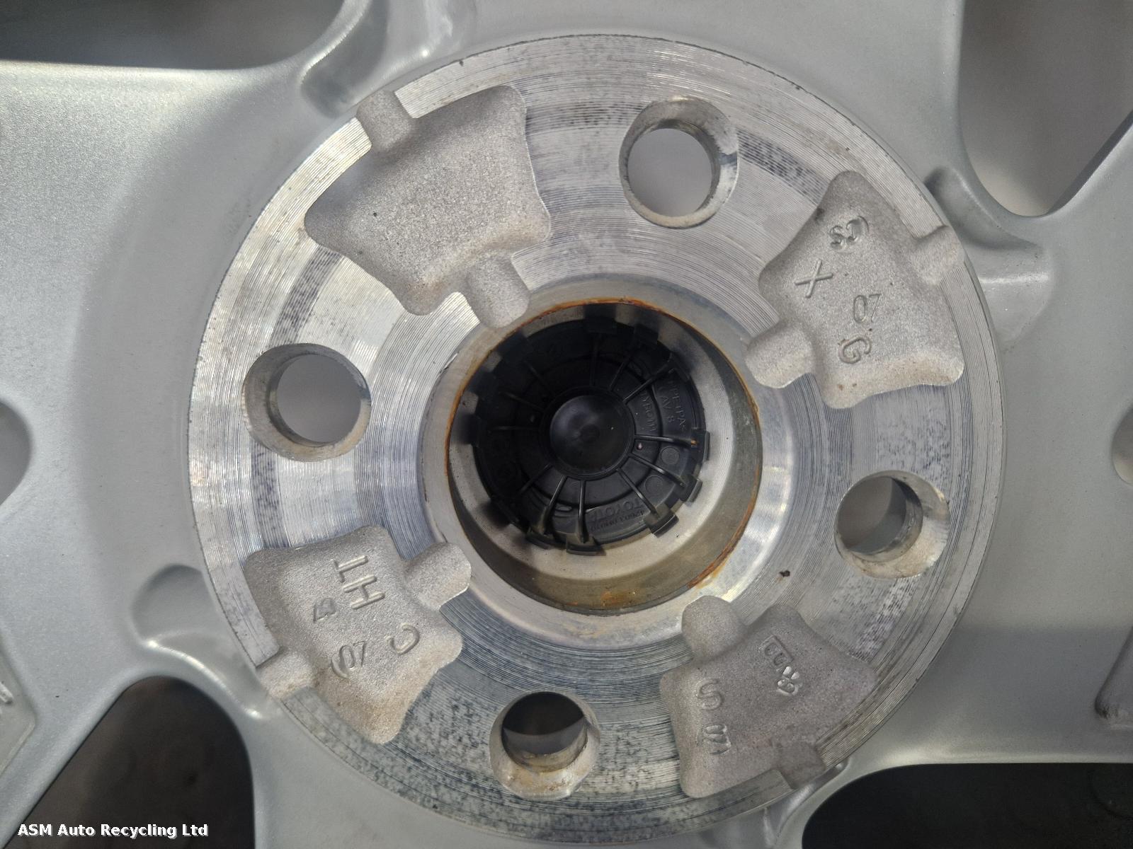 View Auto part Wheel Set Toyota Aygo X 2023