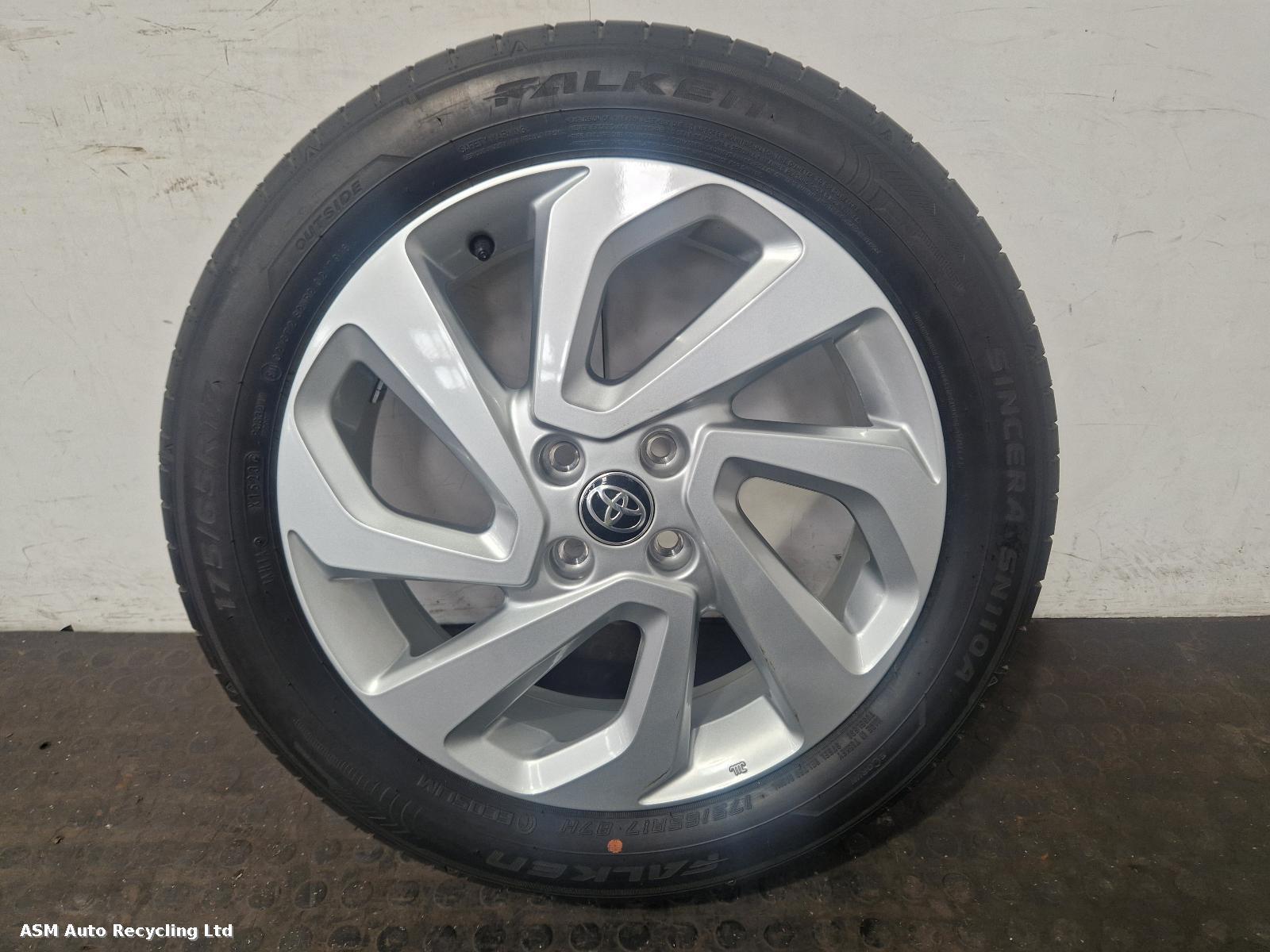 View Auto part Wheel Set Toyota Aygo X 2023