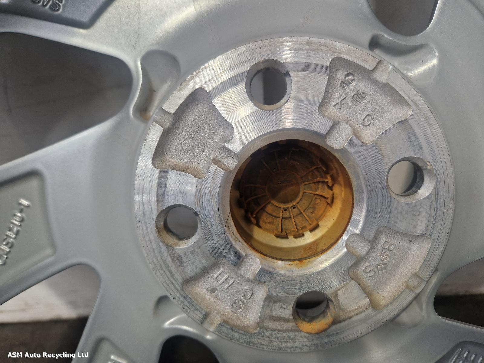 View Auto part Wheel Set Toyota Aygo X 2023