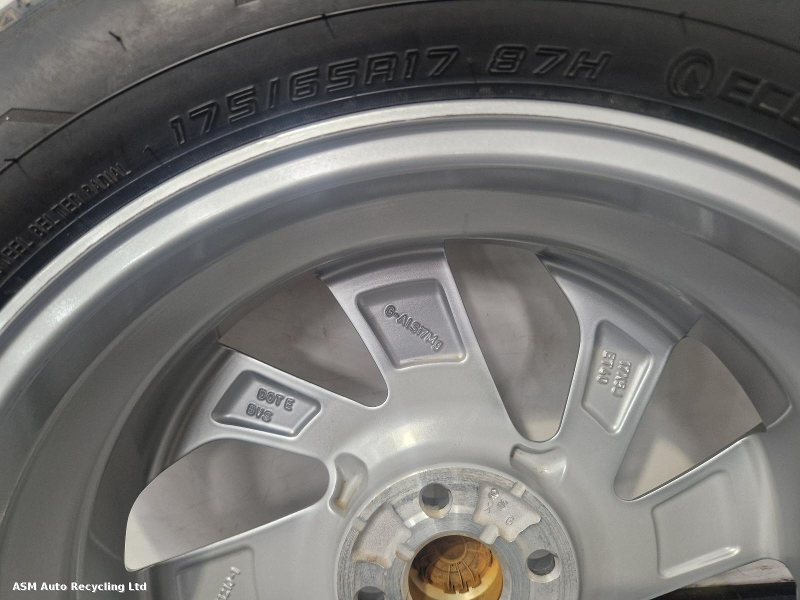 View Auto part Wheel Set Toyota Aygo X 2023