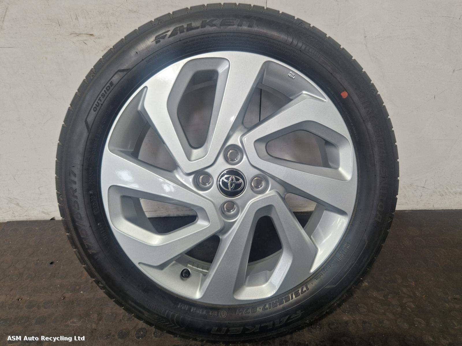 View Auto part Wheel Set Toyota Aygo X 2023