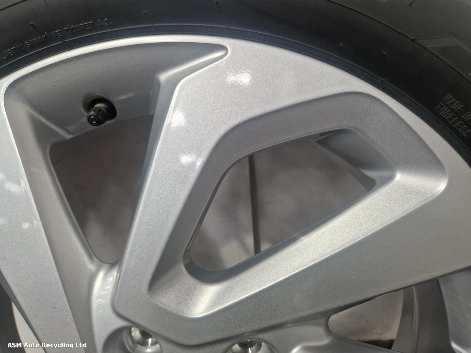 View Auto part Wheel Set Toyota Aygo X 2023