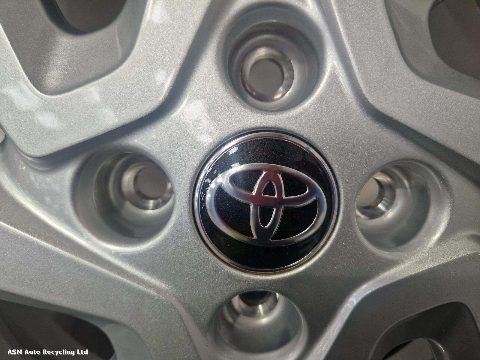 View Auto part Wheel Set Toyota Aygo X 2023
