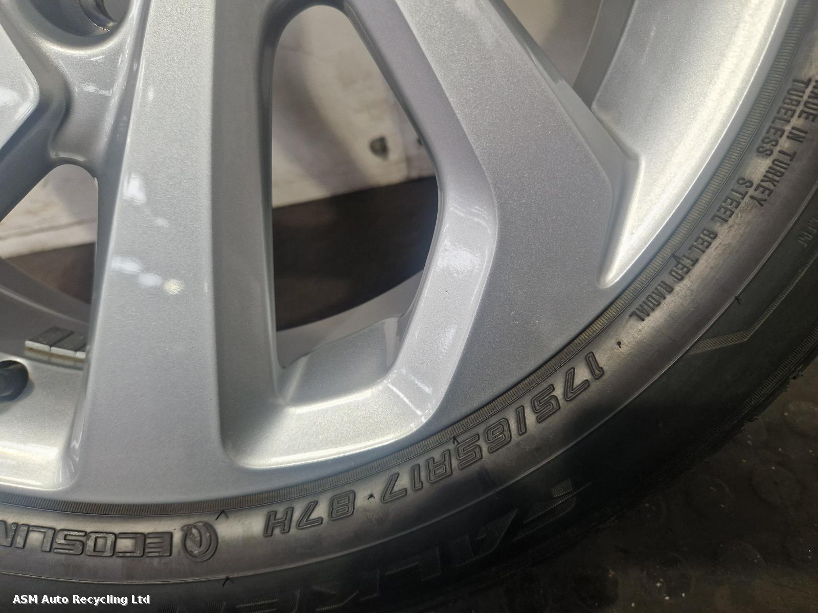 View Auto part Wheel Set Toyota Aygo X 2023