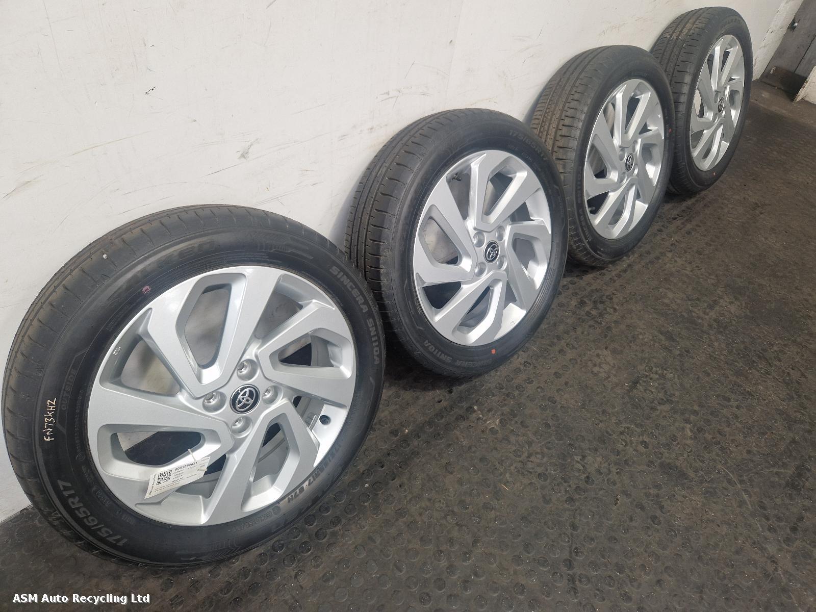View Auto part Wheel Set Toyota Aygo X 2023