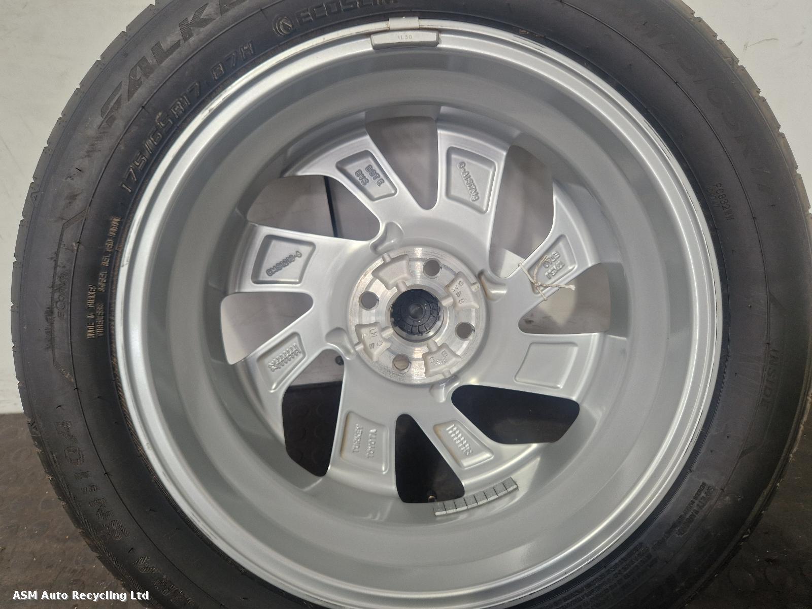 View Auto part Wheel Set Toyota Aygo X 2023