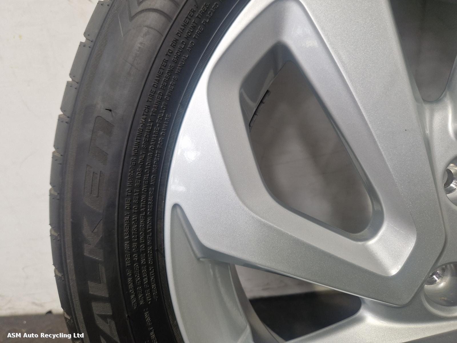 View Auto part Wheel Set Toyota Aygo X 2023