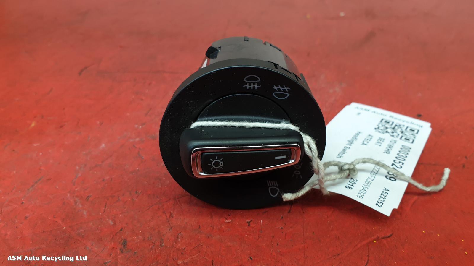 View Auto part Headlight Switch Seat Ateca 2018