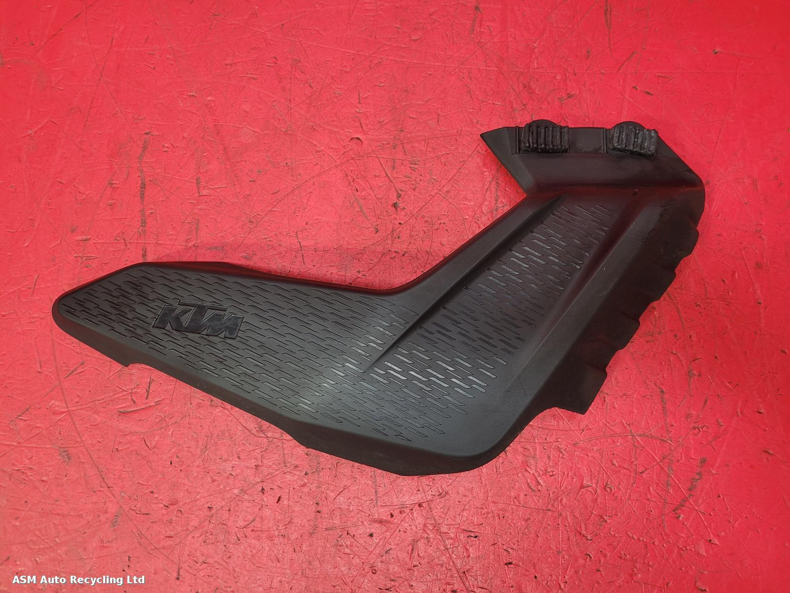 View Auto part FRONT AIR GUIDE Ktm 390 Adventure 2021