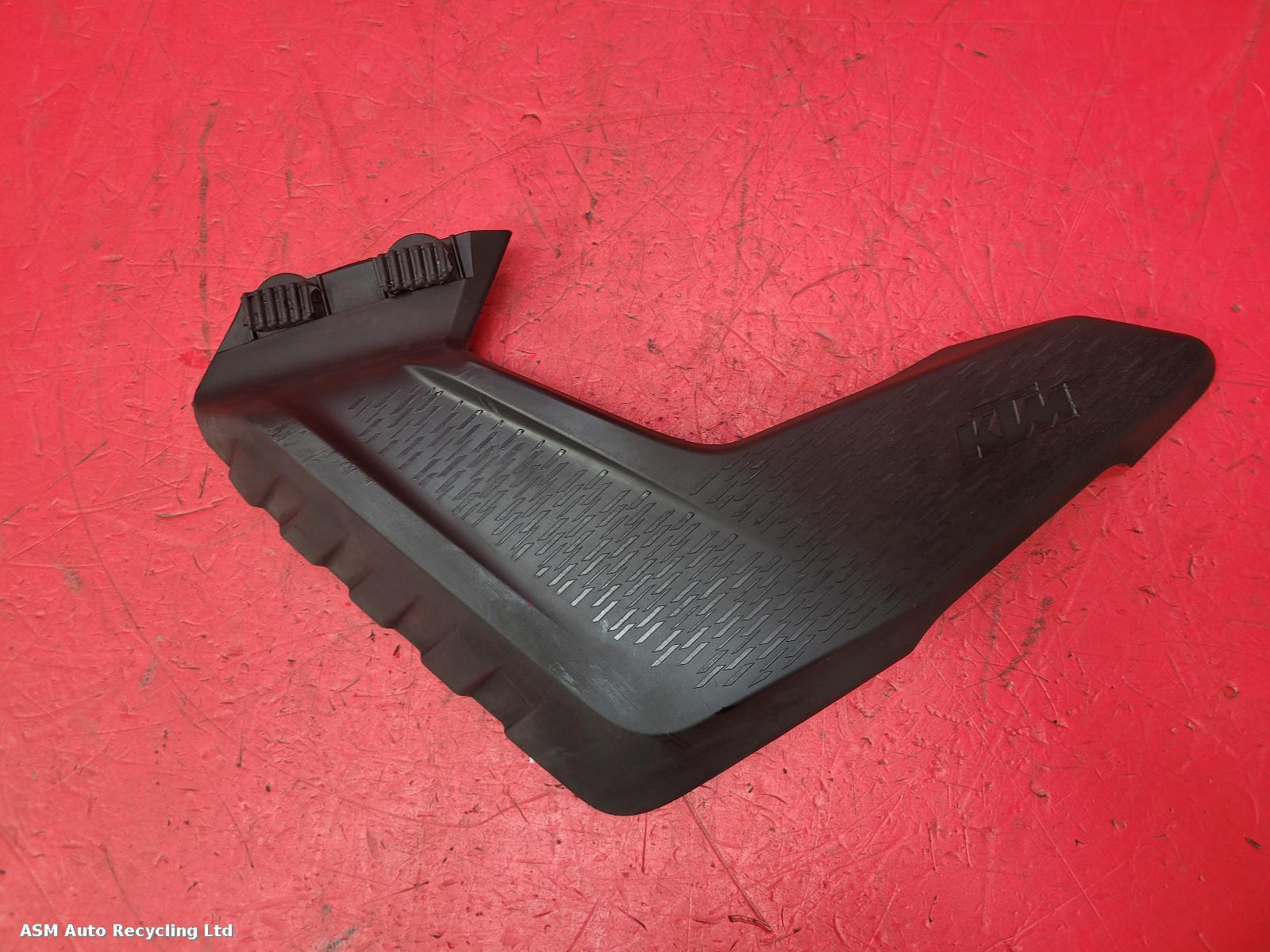 View Auto part FRONT AIR GUIDE Ktm 390 Adventure 2021