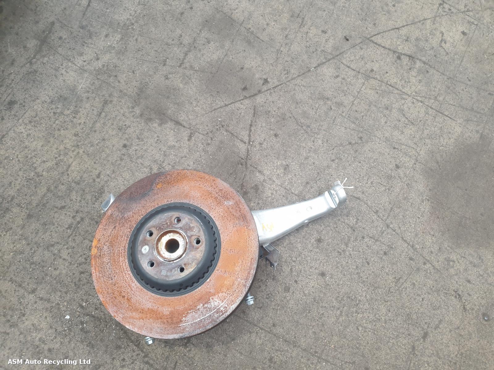 View Auto part LF Hub/Stub Axle Assembly Land Rover Range Rover 2024