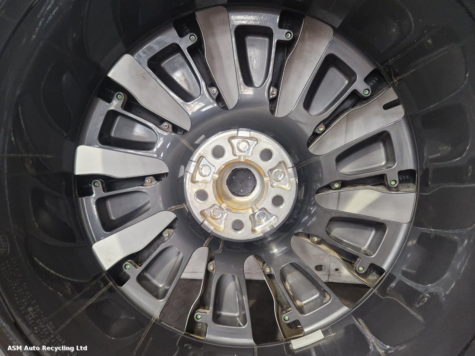 View Auto part Wheel Set Land Rover Range Rover 2024