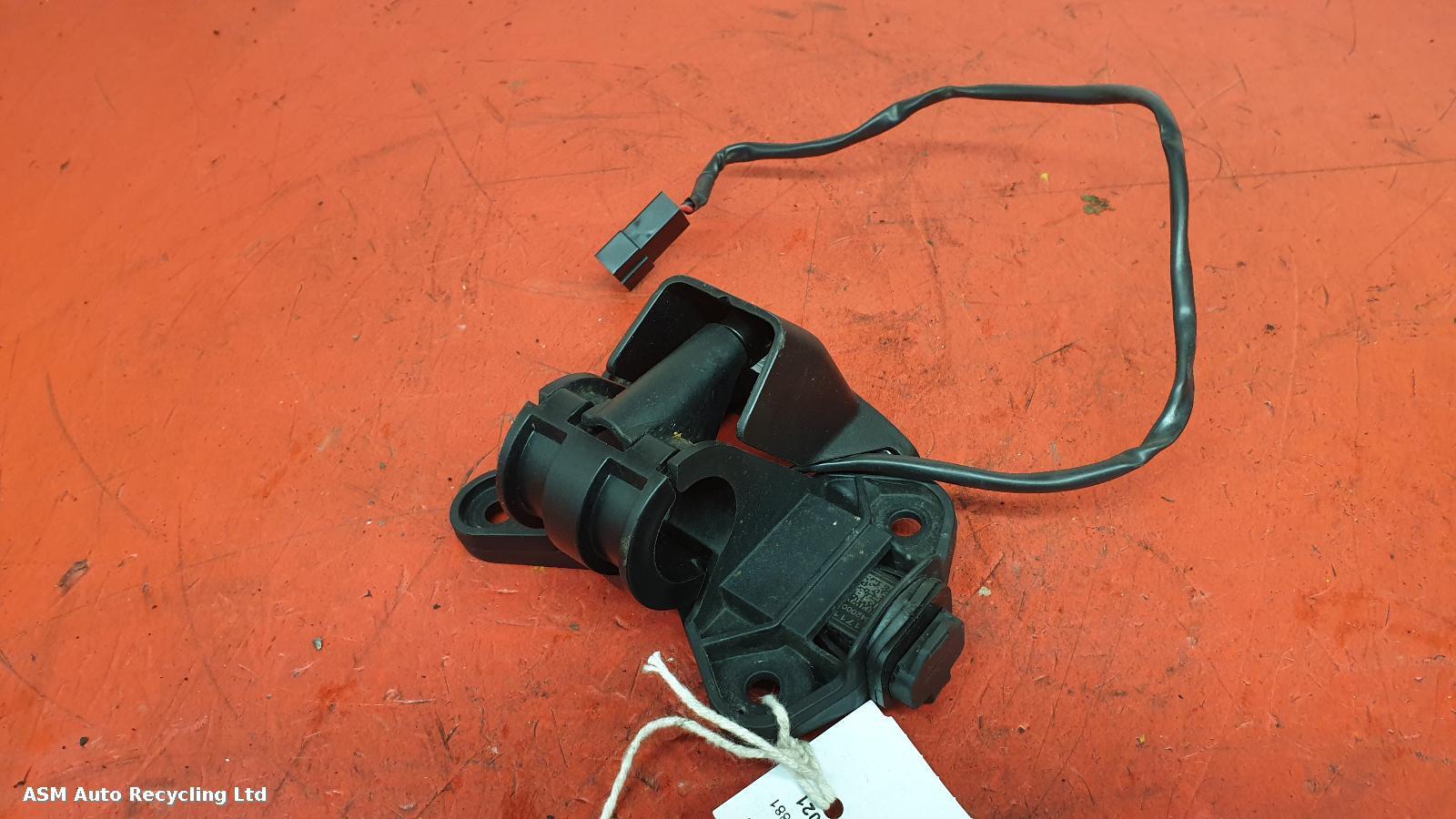 View Auto part Misc Bracket Ktm 1290 Super Duke 2021