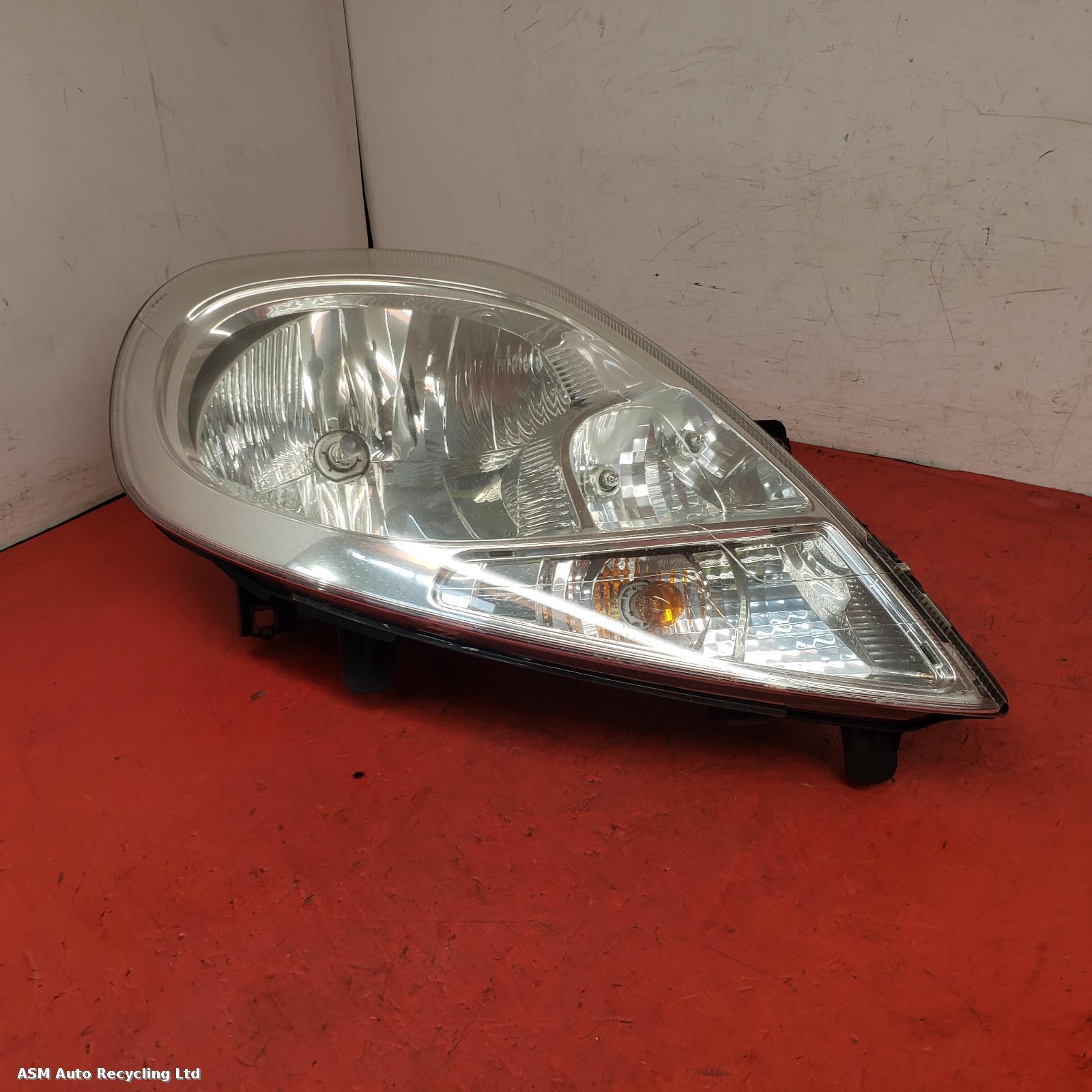 View Auto part R Headlamp Renault Trafic 2010