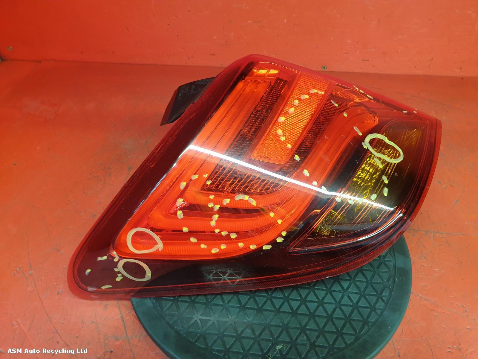 View Auto part L Taillight Toyota Yaris 2015