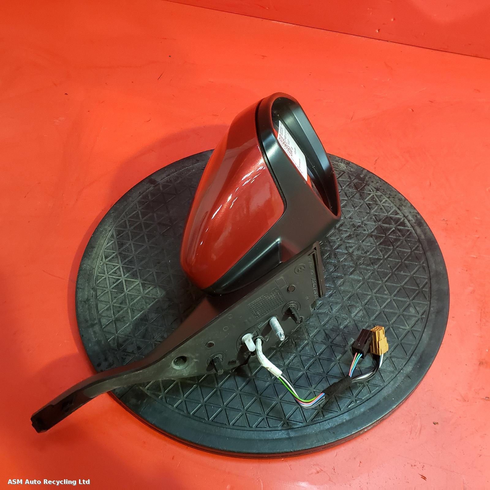 View Auto part R Door Mirror Peugeot 208 2014