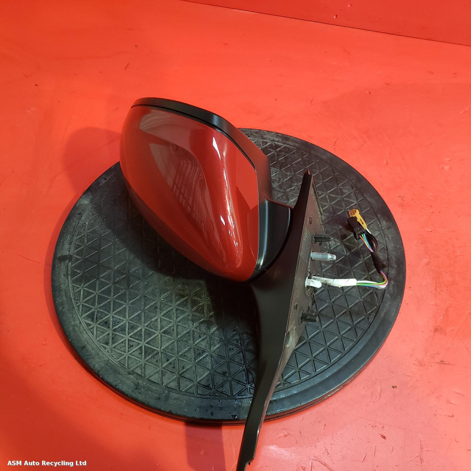 View Auto part R Door Mirror Peugeot 208 2014