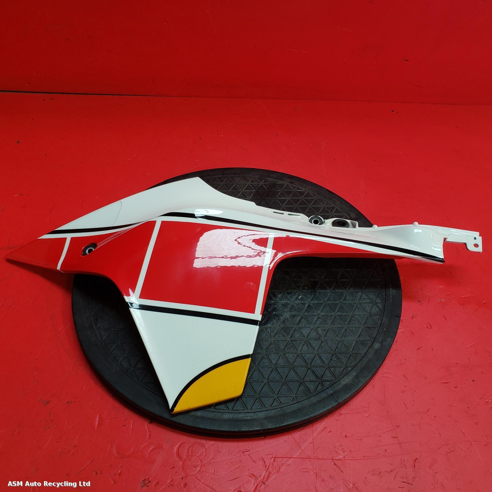 View Auto part RH Middle Fairing Yamaha Yzf R1 2021